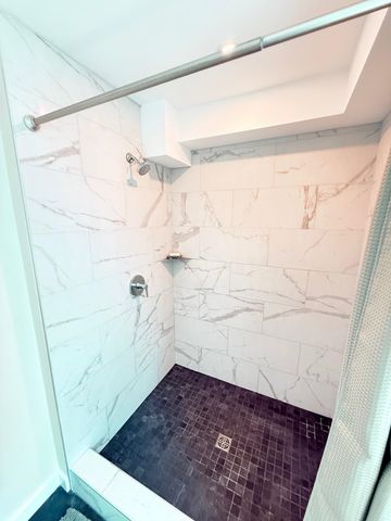 2366 Mountain Rd Apt 3, Stowe, VT 05672