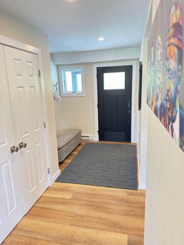2366 Mountain Rd Apt 3, Stowe, VT 05672
