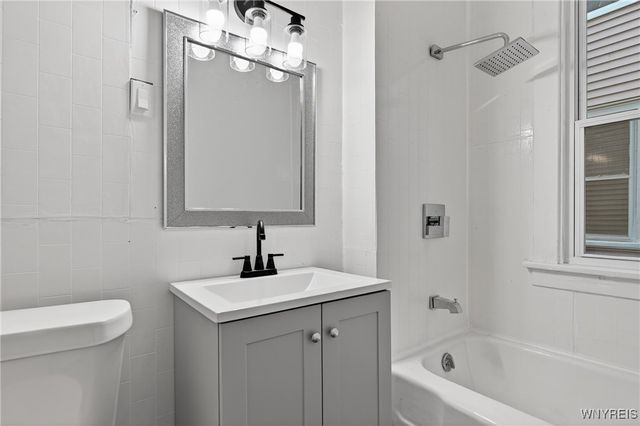 411 Cambridge Avenue, Buffalo, NY 14215