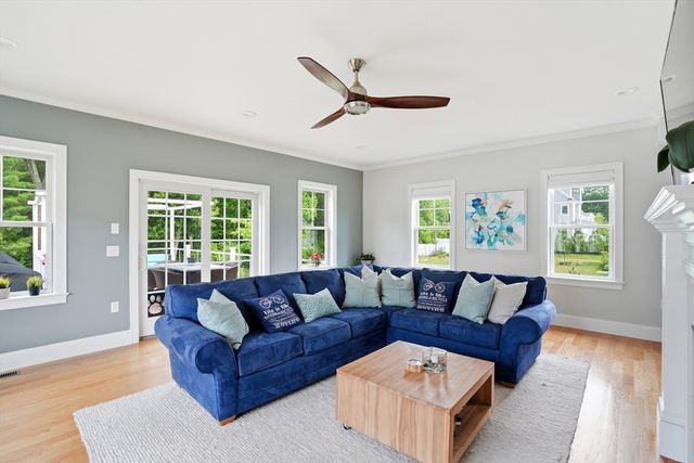 11 Carriage House Way, Scituate, MA 02066