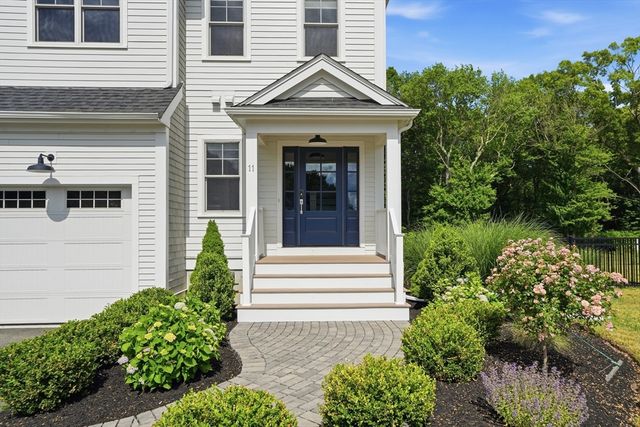 11 Carriage House Way, Scituate, MA 02066
