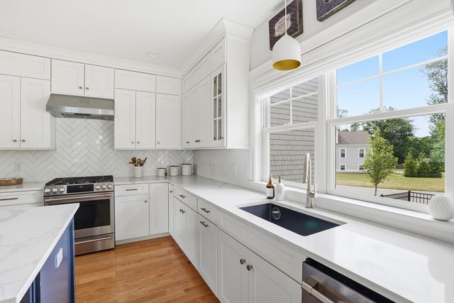 11 Carriage House Way, Scituate, MA 02066