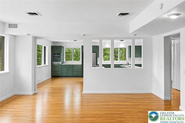 3385 Woodbridge Circle, Bethlehem City, PA 18017
