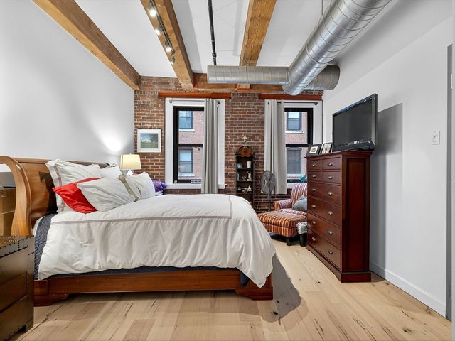 9 West Broadway 206, Boston, MA 02127