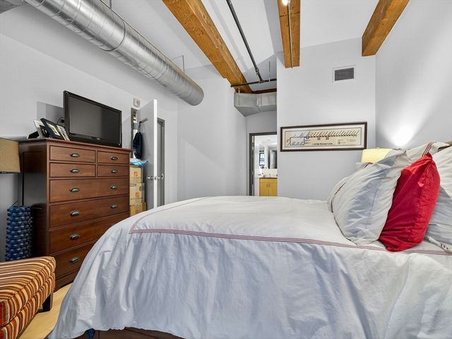 9 West Broadway 206, Boston, MA 02127