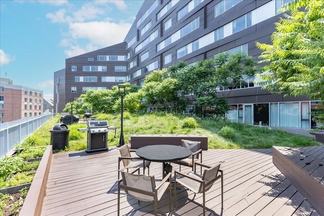 9 West Broadway 206, Boston, MA 02127