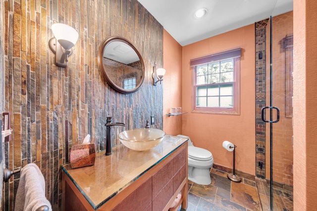 477 Idaho Avenue E, Saint Paul, MN 55130