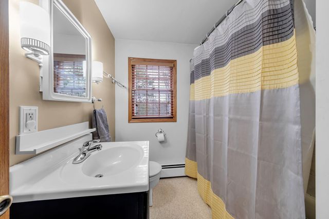 477 Idaho Avenue E, Saint Paul, MN 55130