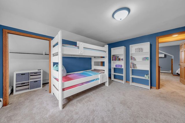 477 Idaho Avenue E, Saint Paul, MN 55130