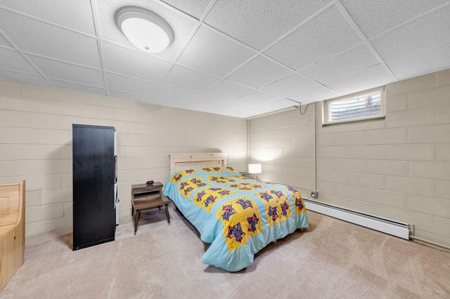 477 Idaho Avenue E, Saint Paul, MN 55130