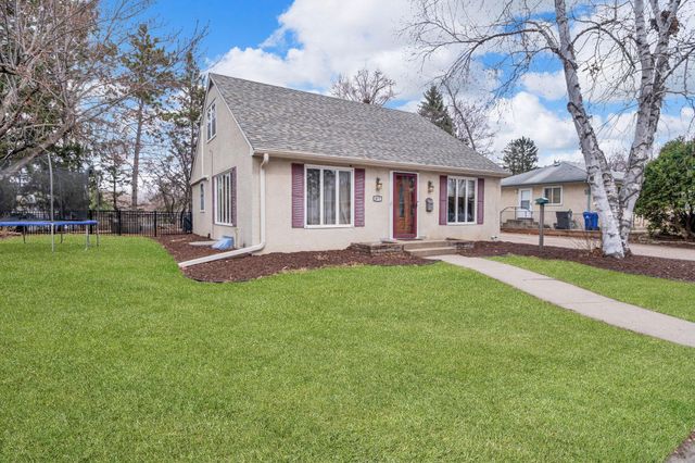 477 Idaho Avenue E, Saint Paul, MN 55130