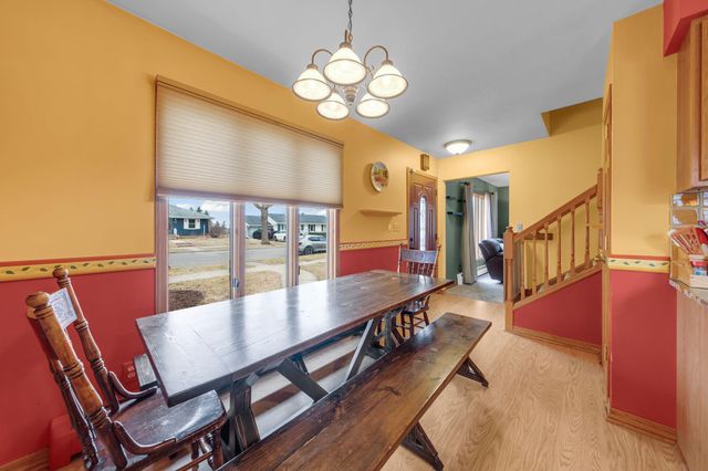 477 Idaho Avenue E, Saint Paul, MN 55130