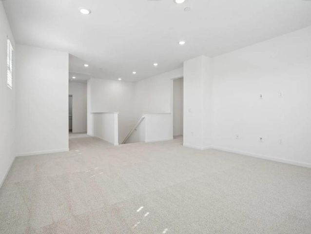 2447 Golden Bear St, Manteca, CA 95337
