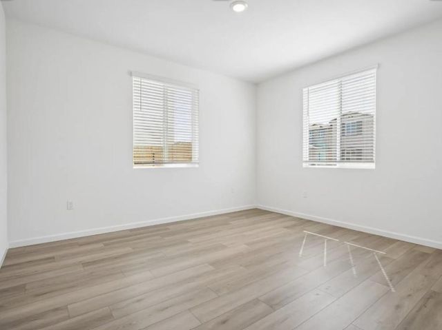 2447 Golden Bear St, Manteca, CA 95337
