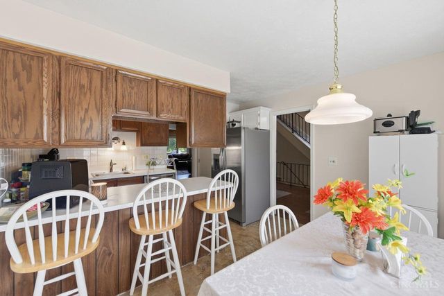 26 Twin Lakes Drive, Fairfield, OH 45014