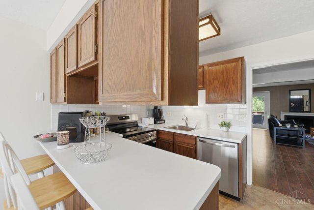 26 Twin Lakes Drive, Fairfield, OH 45014