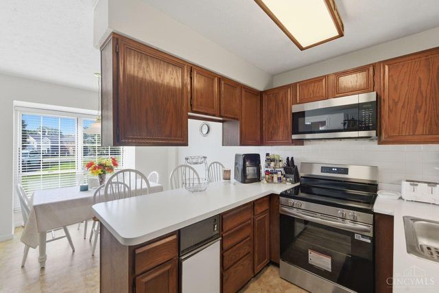 26 Twin Lakes Drive, Fairfield, OH 45014