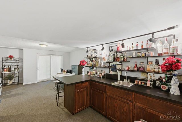 26 Twin Lakes Drive, Fairfield, OH 45014