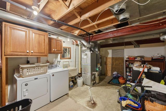 26 Twin Lakes Drive, Fairfield, OH 45014