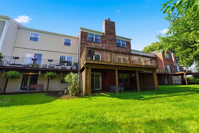 26 Twin Lakes Drive, Fairfield, OH 45014