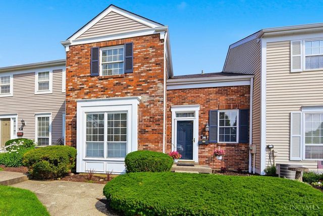 26 Twin Lakes Drive, Fairfield, OH 45014