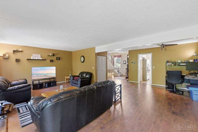 26 Twin Lakes Drive, Fairfield, OH 45014