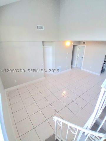 2770 W 60th Pl 201, Hialeah, FL 33016