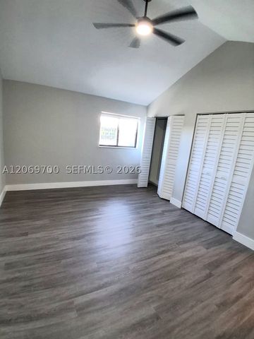 2770 W 60th Pl 201, Hialeah, FL 33016