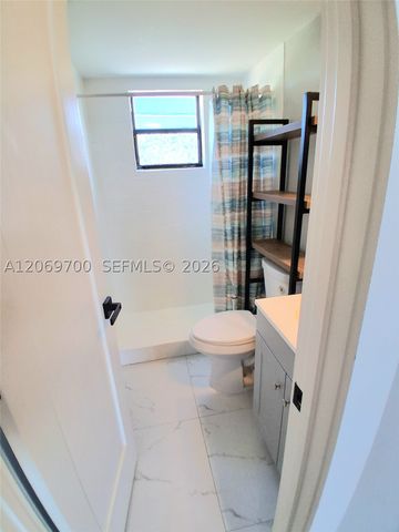 2770 W 60th Pl 201, Hialeah, FL 33016