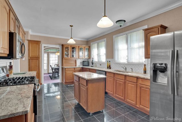 2320 Fairfield Avenue, Shreveport, LA 71104