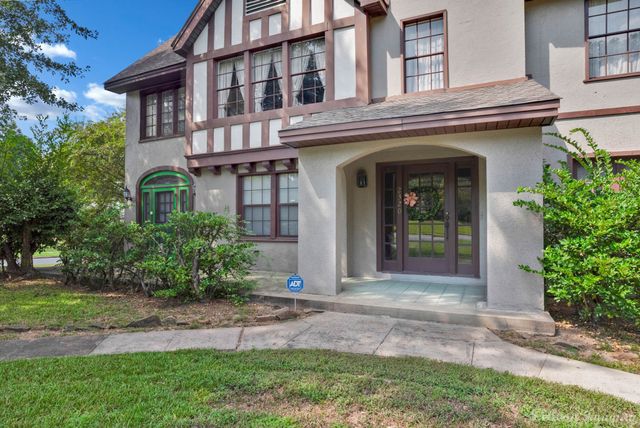 2320 Fairfield Avenue, Shreveport, LA 71104