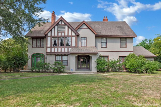 2320 Fairfield Avenue, Shreveport, LA 71104