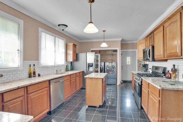 2320 Fairfield Avenue, Shreveport, LA 71104