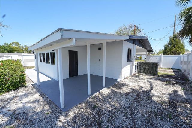5812 LIVERPOOL DRIVE, Tampa, FL 33615