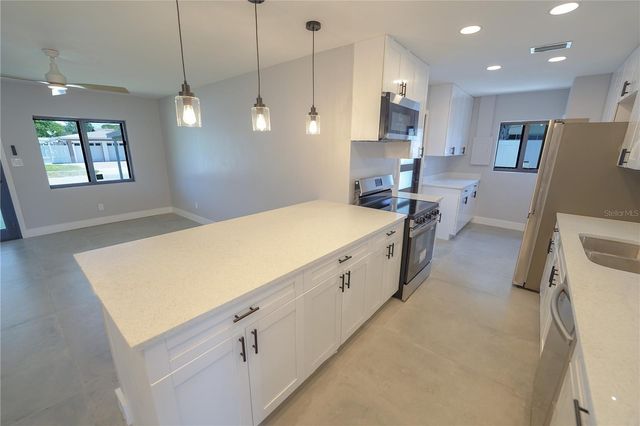 5812 LIVERPOOL DRIVE, Tampa, FL 33615