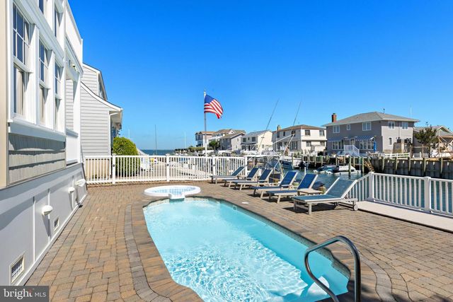 15 W RYERSON LN, Long Beach Township, NJ 08008