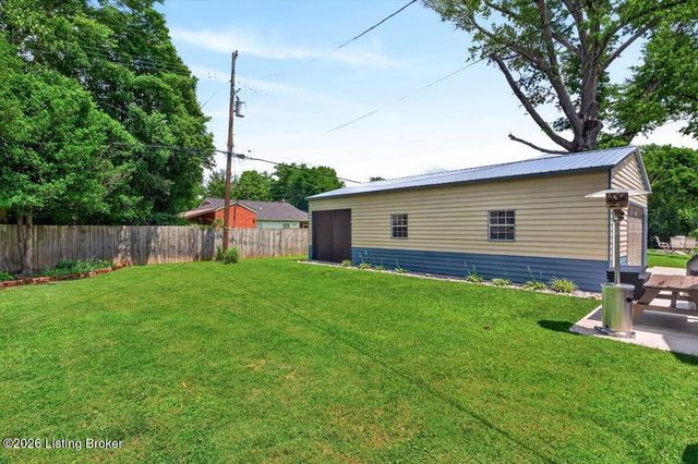 3309 Wellingmoor Ave, Louisville, KY 40218