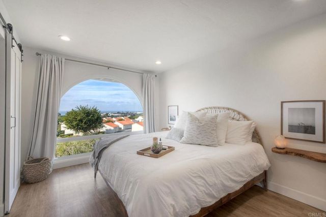 908 Caminito Madrigal F, Carlsbad, CA 92011