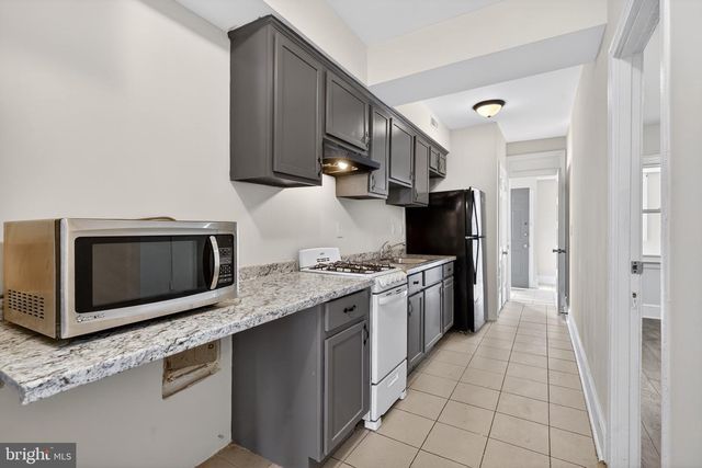 207 ADAMS ST NE, Washington, DC 20002