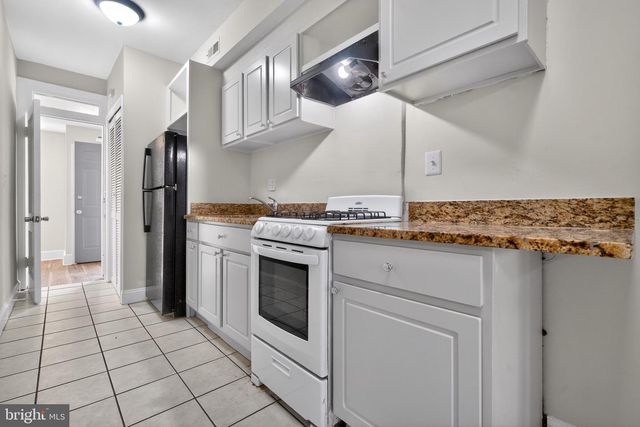 207 ADAMS ST NE, Washington, DC 20002