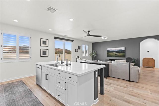 10768 Stacy Circle, Yucaipa, CA 92399