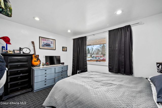 1215 N 1ST ST, Coeur D'alene, ID 83814