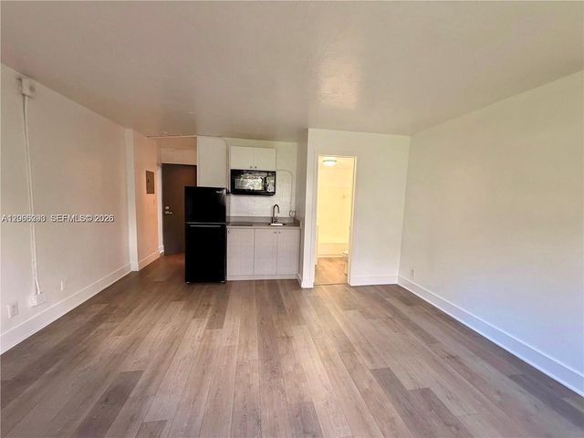 143 SW 9th Street 310, Miami, FL 33130