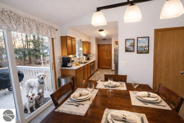 1312 Vinewood Avenue, Clare, MI 48617