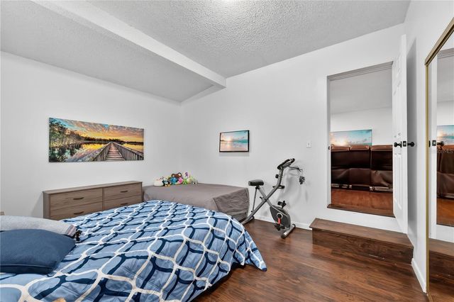 2010 LEE DRIVE, Valrico, FL 33594