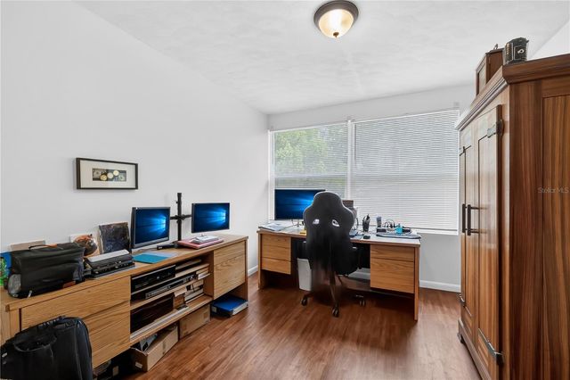 2010 LEE DRIVE, Valrico, FL 33594