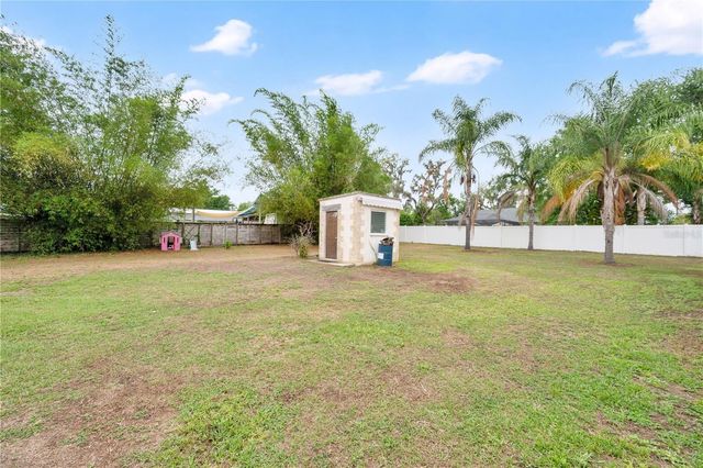 2010 LEE DRIVE, Valrico, FL 33594