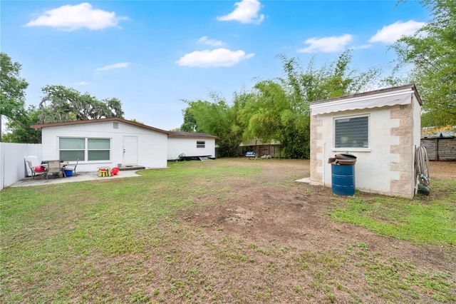 2010 LEE DRIVE, Valrico, FL 33594