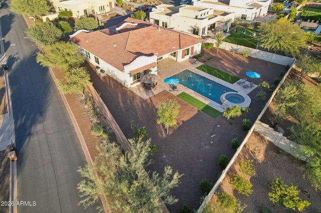 11723 W RED HAWK Drive, Peoria, AZ 85383