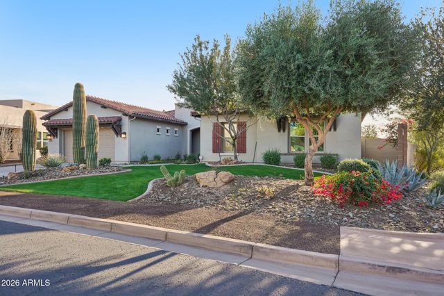 11723 W RED HAWK Drive, Peoria, AZ 85383